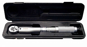 На сайте Трейдимпорт можно недорого купить Ключ динамометрический щелчкового типа 28-210Нм, 1/2",в пластиковом футляре FORCEKRAFT FK-6474470. 